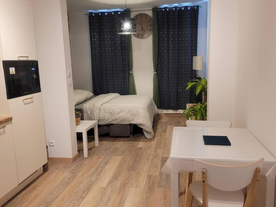Le Paseo Apartment Troyes Exterior photo
